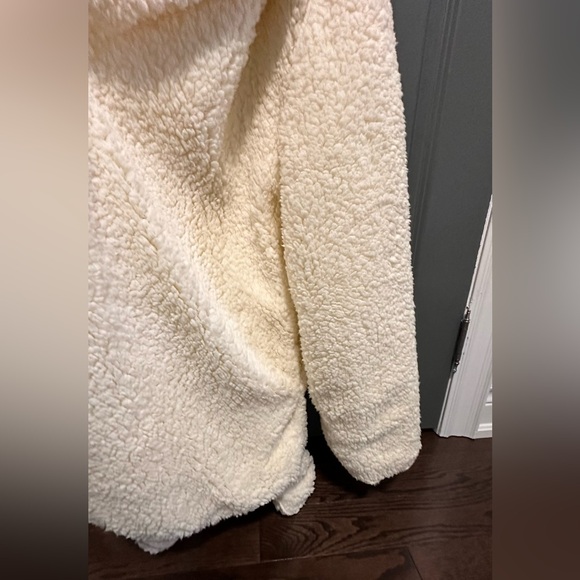 Oversized Cream Teddy Jacket (Urban Outfitters) (M/L) - Picture 4 of 9